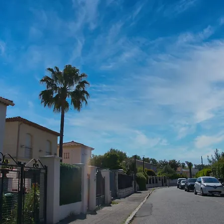 Climatise Refait A Neuf Daire Villeneuve-Loubet